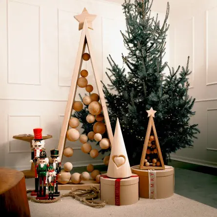 BRUBAKER Set da 4 pezzi di gnomi natalizi in legno dotati di ciondoli per il fissaggio all'albero - addobbo natalizio 8 cm in confezione regalo