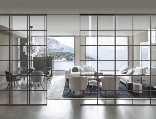Porte e pareti divisorie in vetro per illuminare gli ambienti