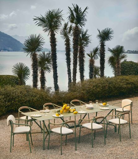 tavolo sedie e arredi per esterni