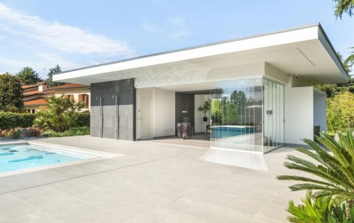 villa con vetrata panoramica