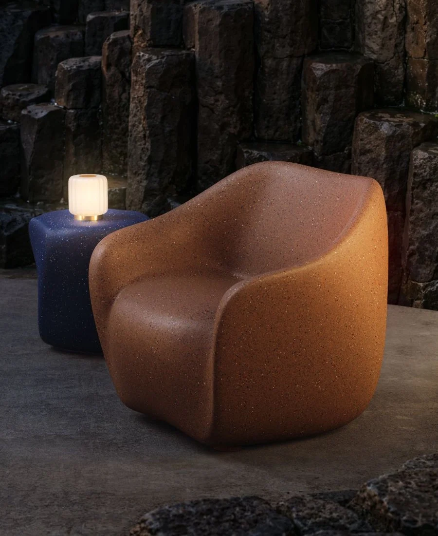 poltrona realizzata in plastica riciclata