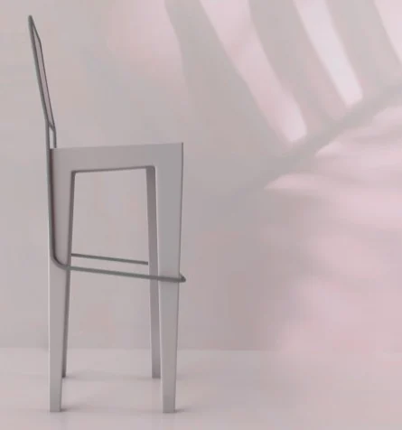 sgabello in legno in esposizione al superstudio village