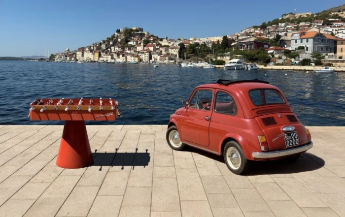 giochi da esterno, calciobalilla con Fiat 500