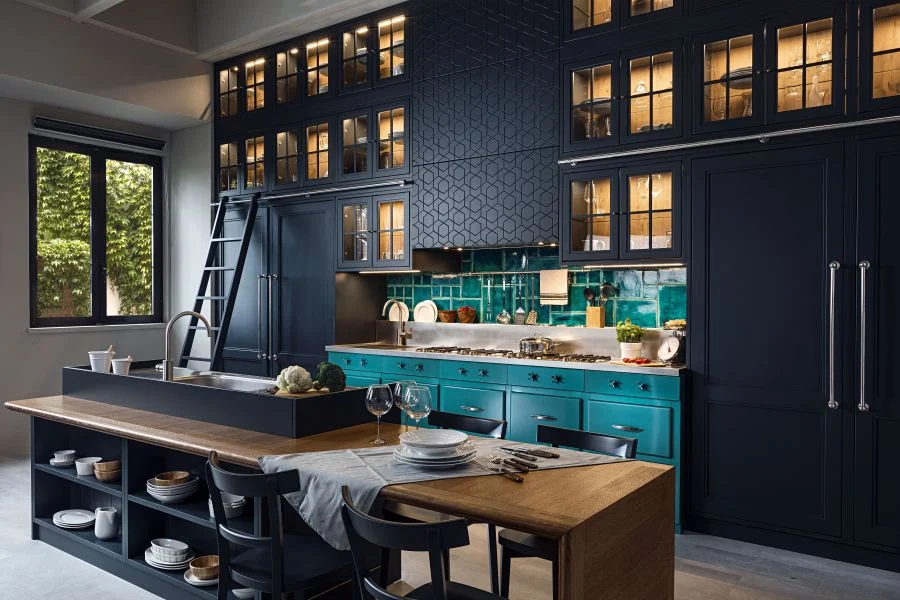 cucina contemporanea in colore blu di Marchi Cucine