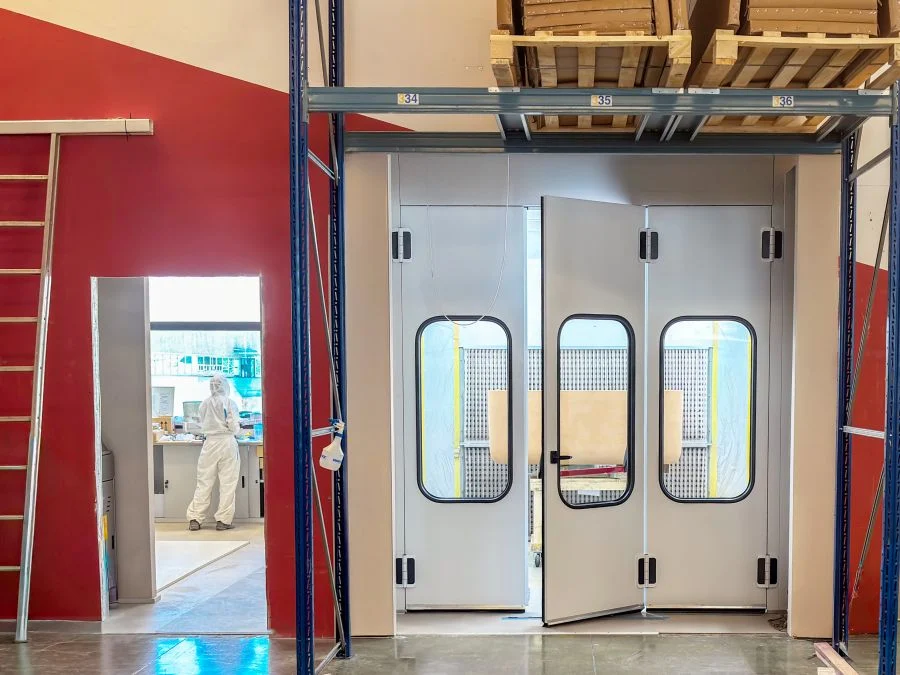 cabina di verniciatura delle vasche da bagno