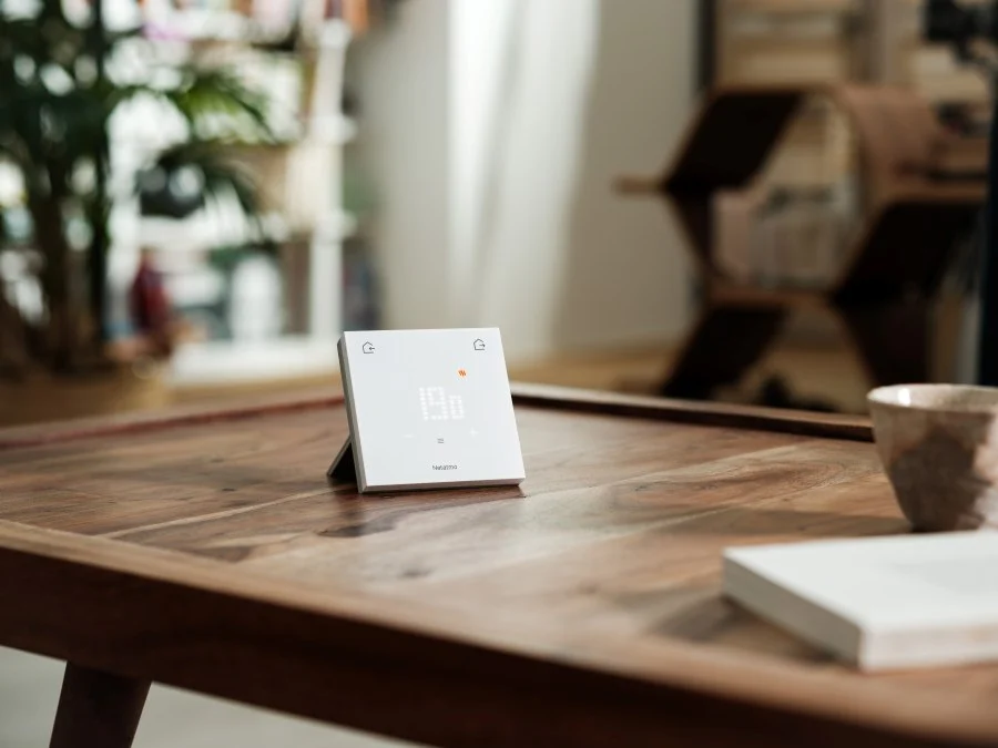 dispositivo smart per controllo riscaldamento domestico